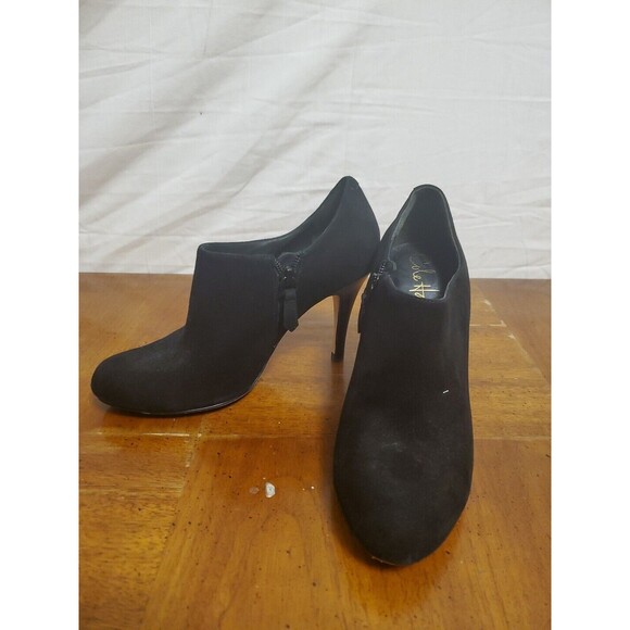 COLE HAAN Nikeair Black Suede Side Zip Stiletto Ankle Boots Booties Sz 6.5 B - Picture 1 of 6
